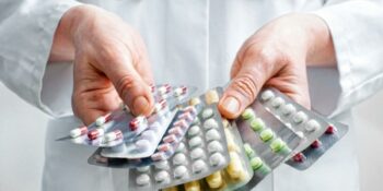 ¿Puedo realizarme un tratamiento de depilación láser si tomo medicamentos?